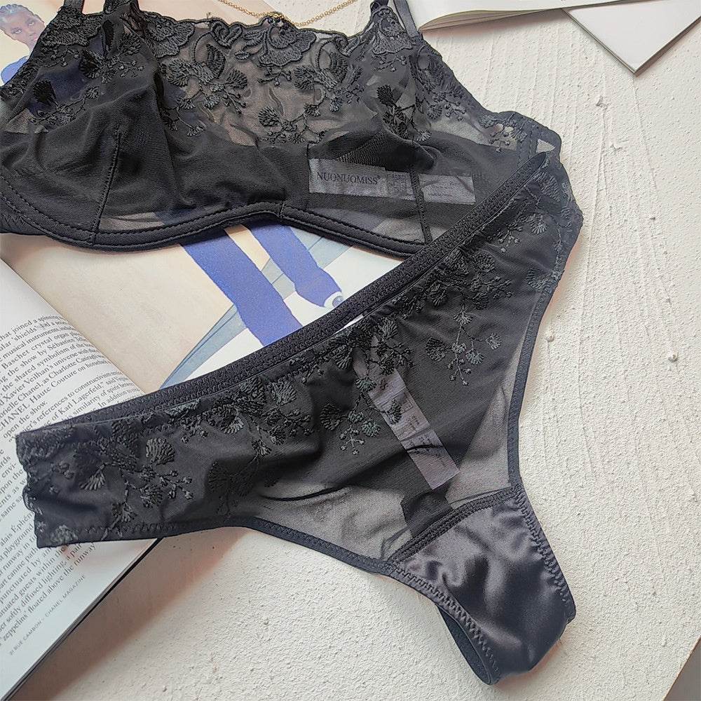 “Detachable chain lace lingerie with lift and minimizing effect”