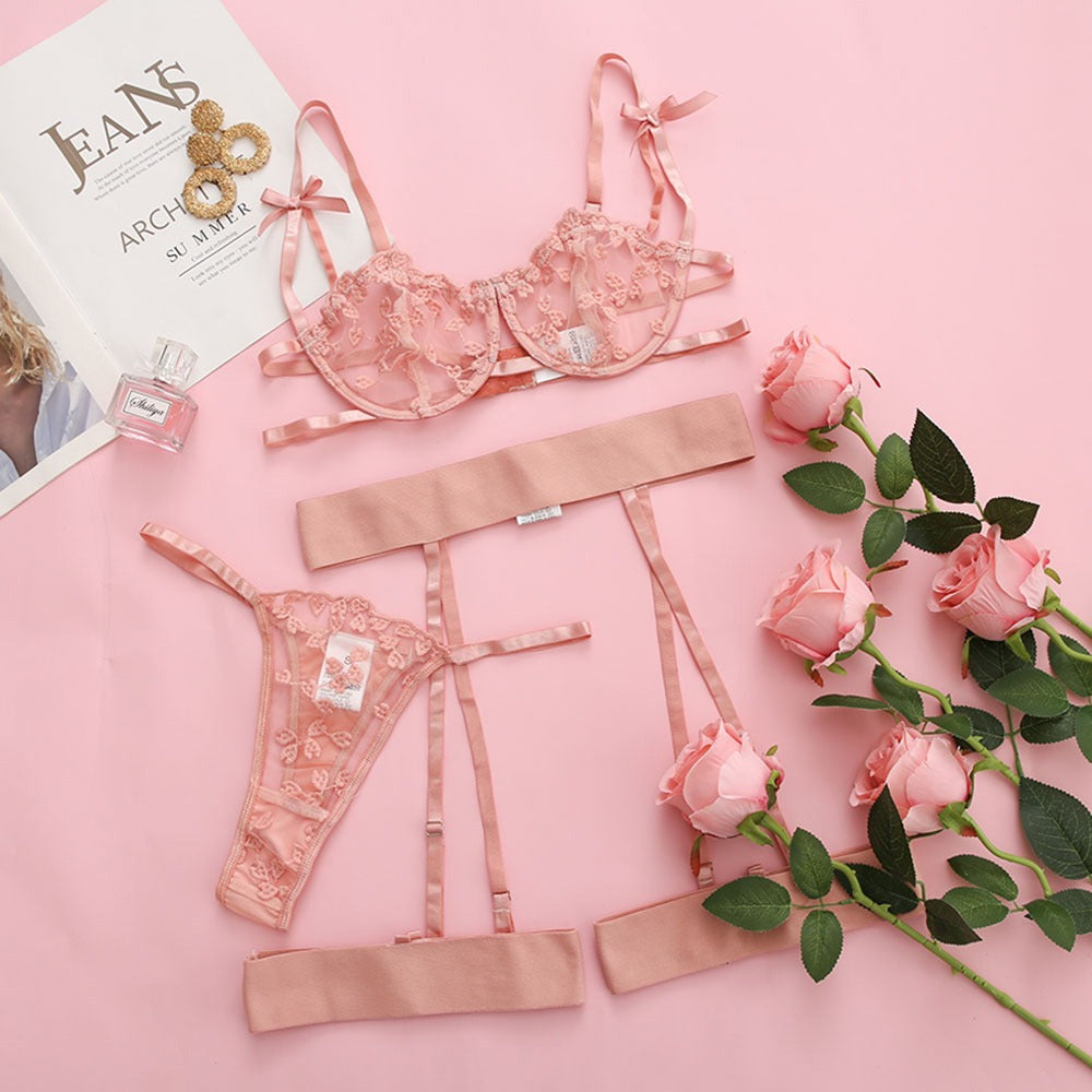 “Close-up of lace embroidery on Modena INS lingerie set”