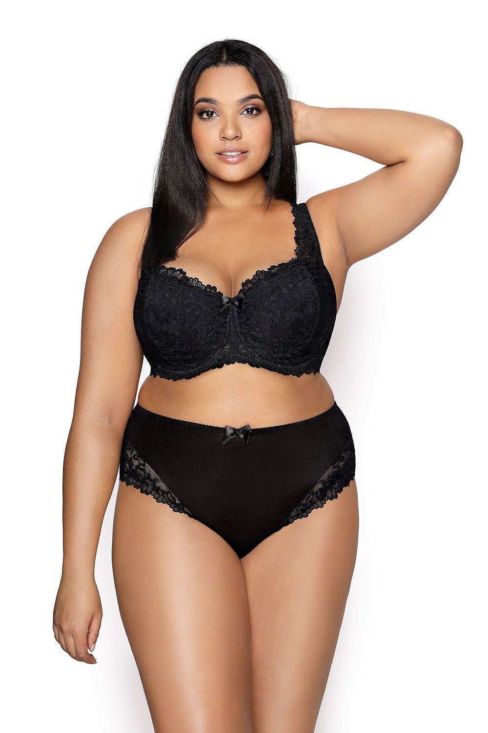 Elegant high-waisted white panties – side view highlighting lace wrapping buttocks and thighs.