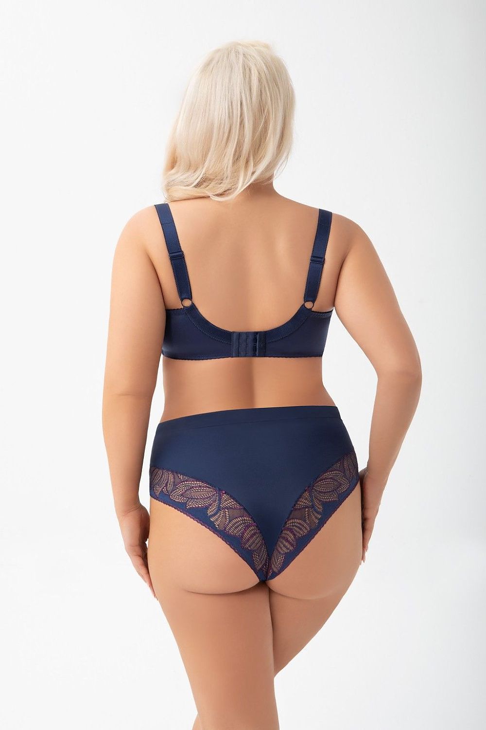 Chicnex gift-ready packaging for lace soft bra