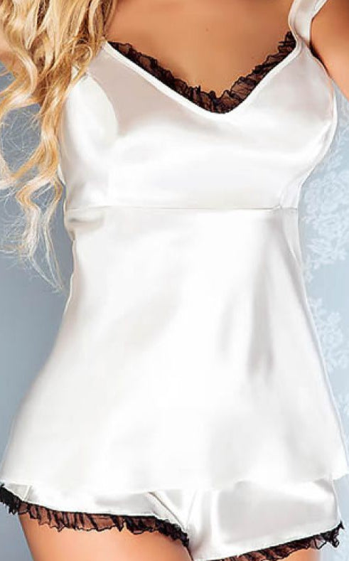 Close-up of tulle frill detail on chemise and shorts of plus size nightwear