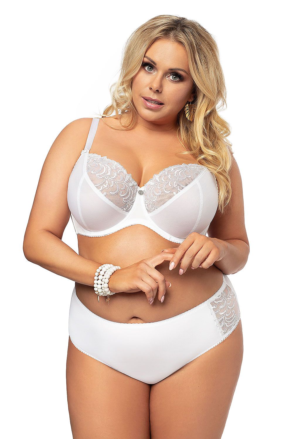 “Back view highlighting secure fit and elegant design of classic soft bra”