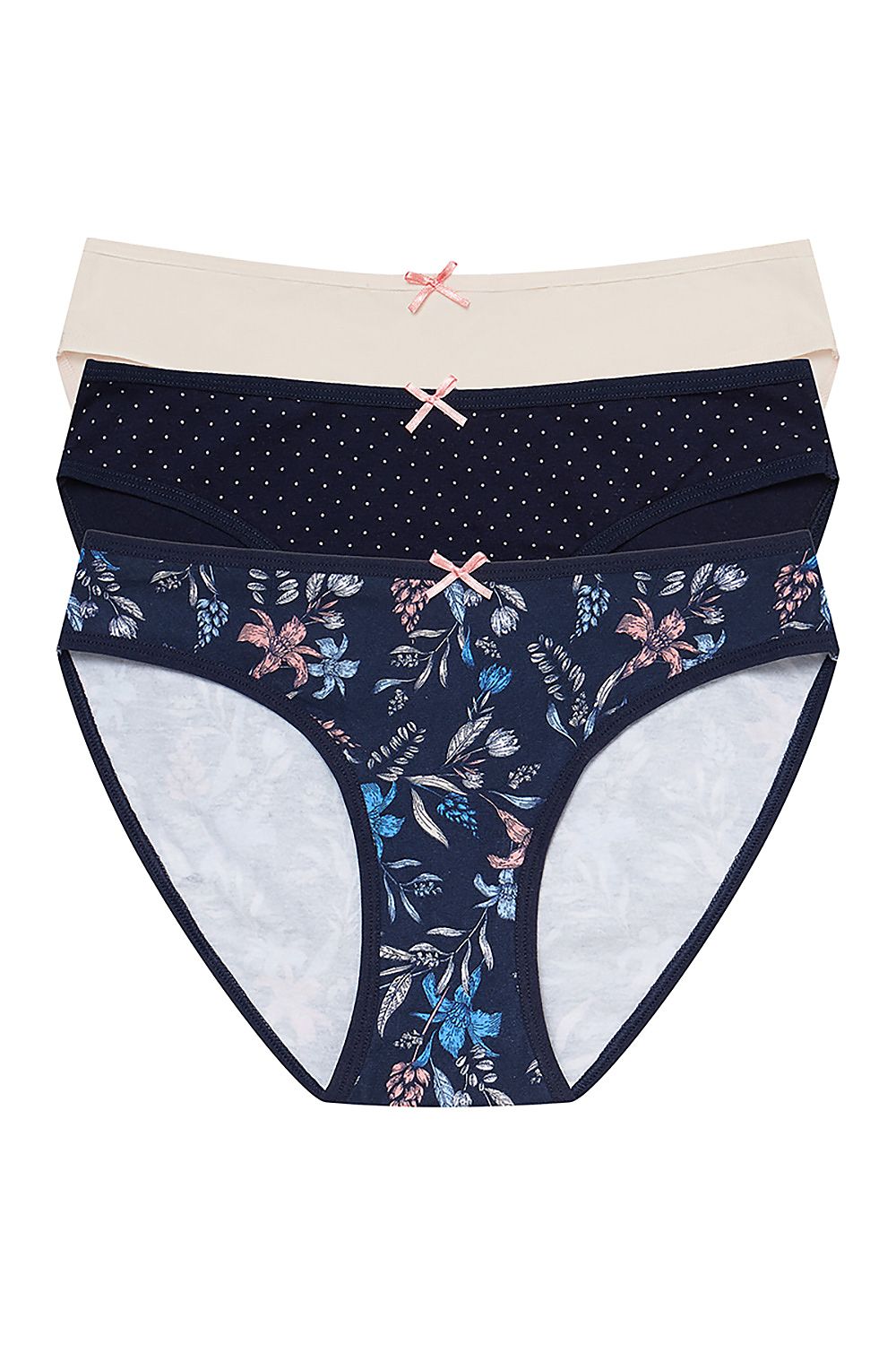 Chicnex soft breathable cotton panties with flat seams