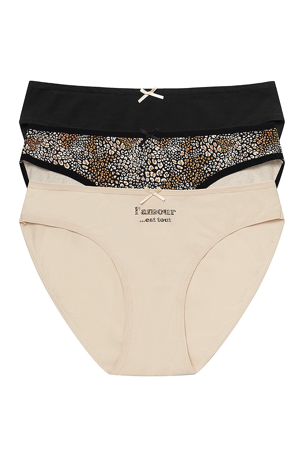 Chicnex gift-ready packaging for MI-MI cotton panties three-pack