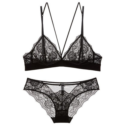 Flattering plus size lingerie set for lift, support, and comfort