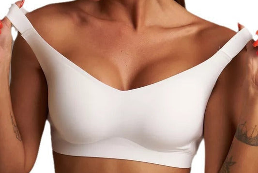 Comfortable wire-free bra enhancing natural curves for large chest