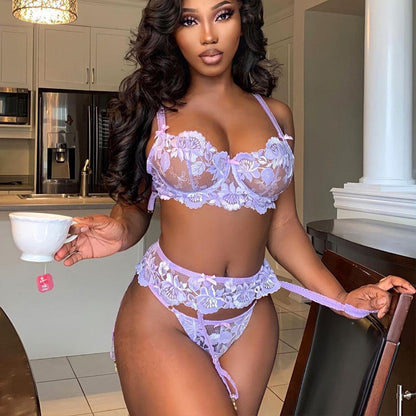 Sexy Floral Lace Lingerie Set – Hollow-Out Three-Point Garter Three-Piece Suit for Women