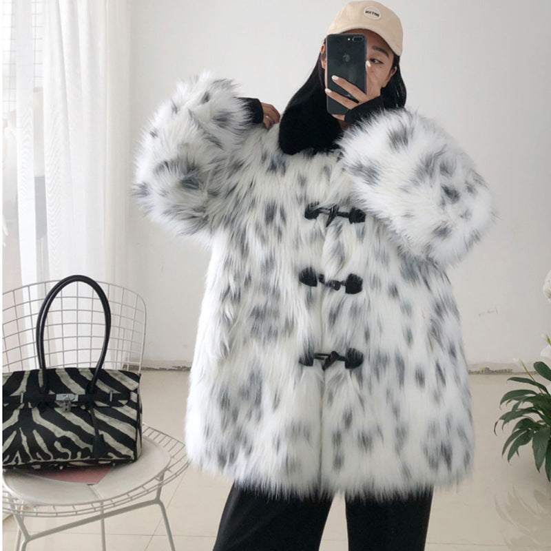 Cozy casual faux fur winter coat for curvy women