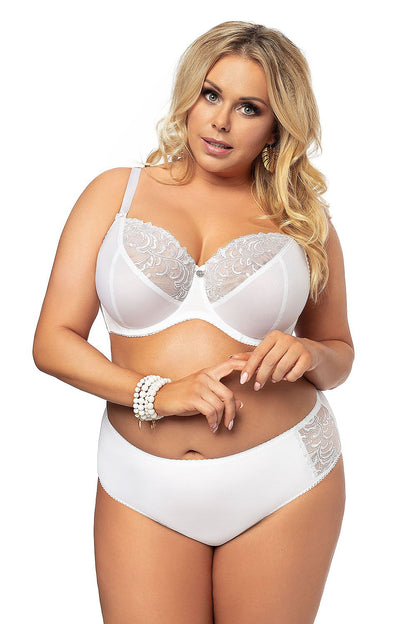“Back view highlighting secure fit and elegant design of classic soft bra”