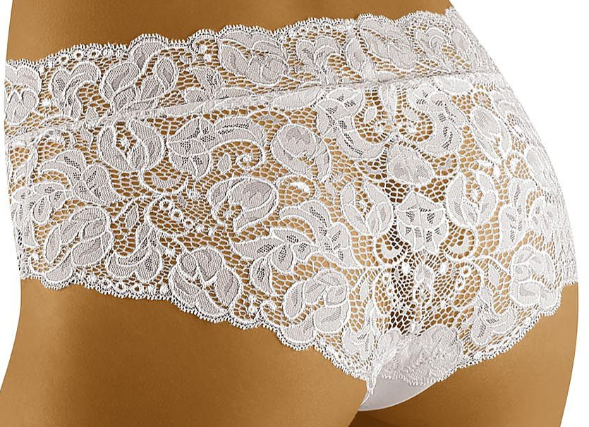 Comfortable plus size shorts with delicate lace detail