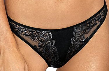 Plus size latex panties matching bra set for curves