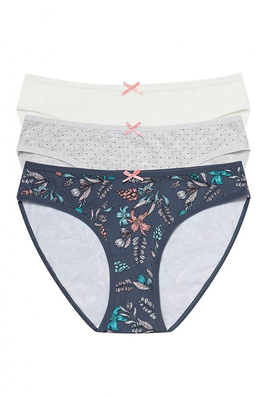 Chicnex gift-ready packaging for classic cotton panties three-pack